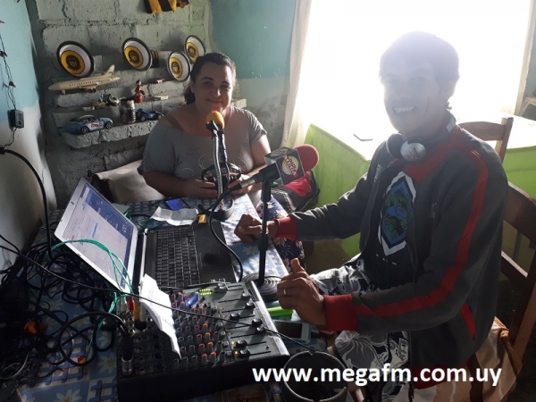 El programa SIN FRONTERAS desde su hogar en barrio Estaci&oacute;n de Vergara