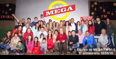 La familia de Mega FM en nuestro quinto aniversario
