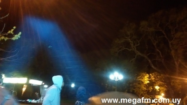 Dos focos de luz en el cielo de Vergara