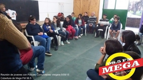 Se realizo reuni&oacute;n de polic&iacute;as comunitarias con j&oacute;venes en Vergara 5/09/15