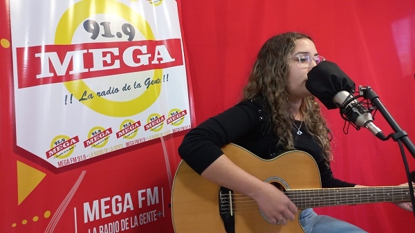 Natalia Ferreira - concurso MEGAVOZ 2022