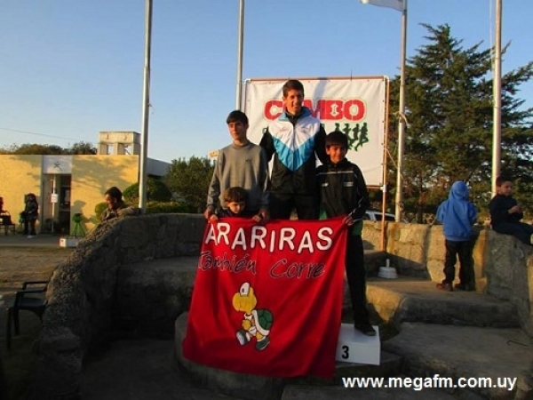 Los atletas vergarenses Horacio Benzano y Paolo Daer participaron este domingo 20/09/15 en Juan Lacaze Colonia