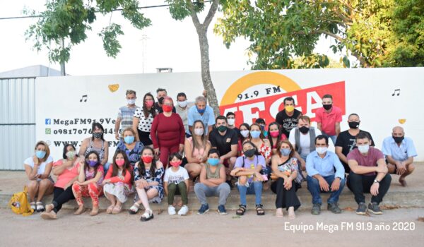 La familia de Mega FM septimo aniversario 2020