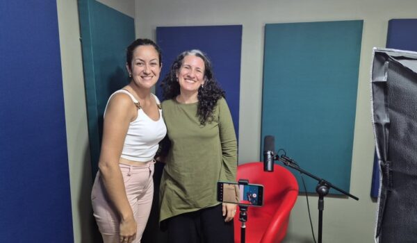 Andrea Barreto (Referente feminista local) – El Día de la Madre desde el feminismo y la superación de los mandatos tradicionales – Mega FM 91.9 Vergara – Identidades 2026